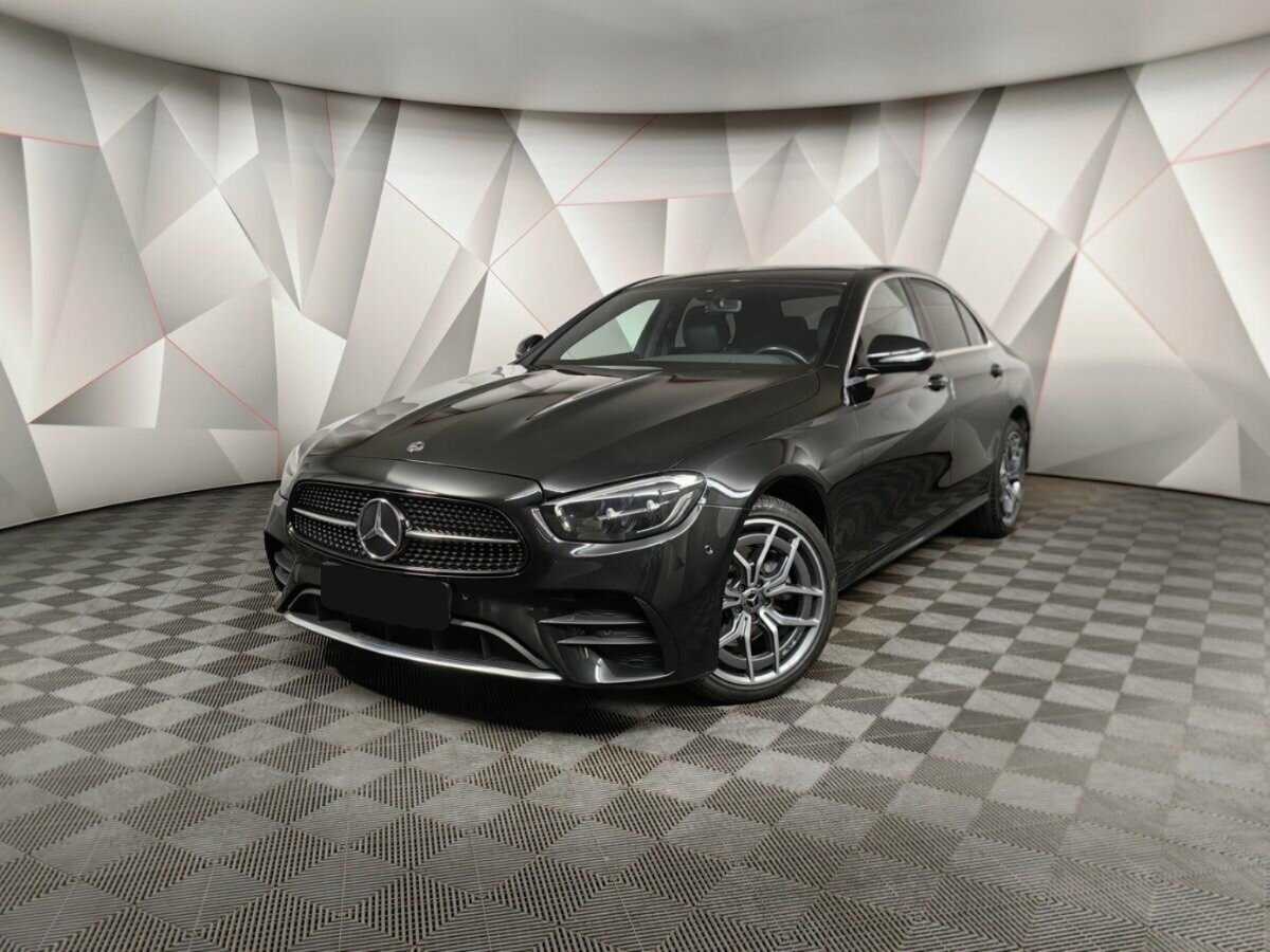 Купить Mercedes-Benz E-Класс с пробегом. Фото: #0