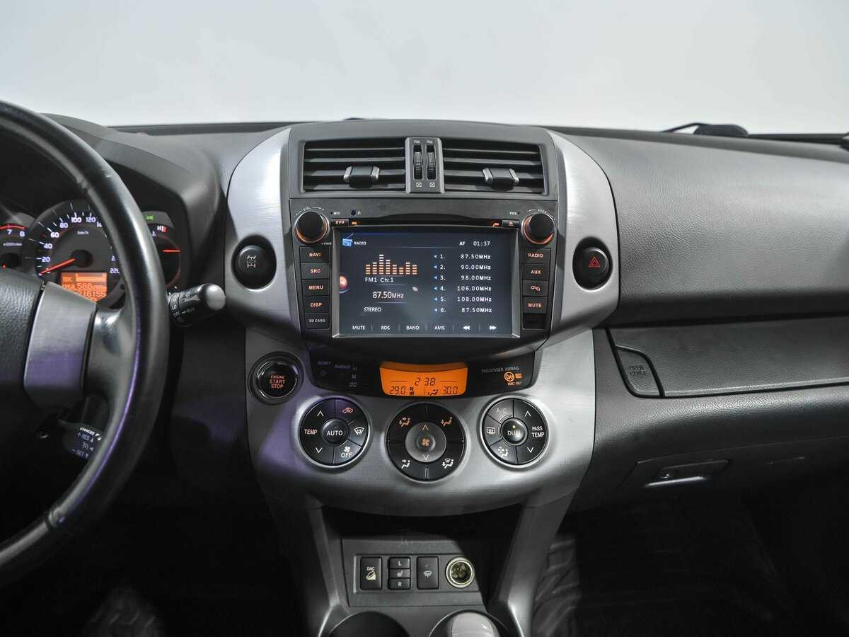 Купить Toyota RAV4 с пробегом. Фото: #12