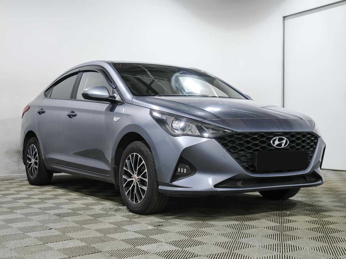 Купить Hyundai Solaris с пробегом. Фото: #2