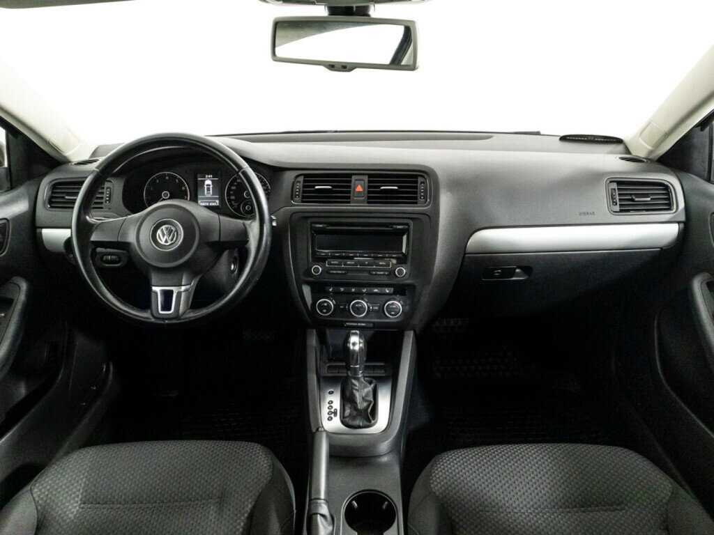 Купить Volkswagen Jetta с пробегом. Фото: #12