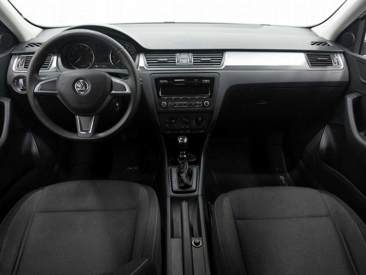 Купить Skoda Rapid с пробегом. Фото: #12