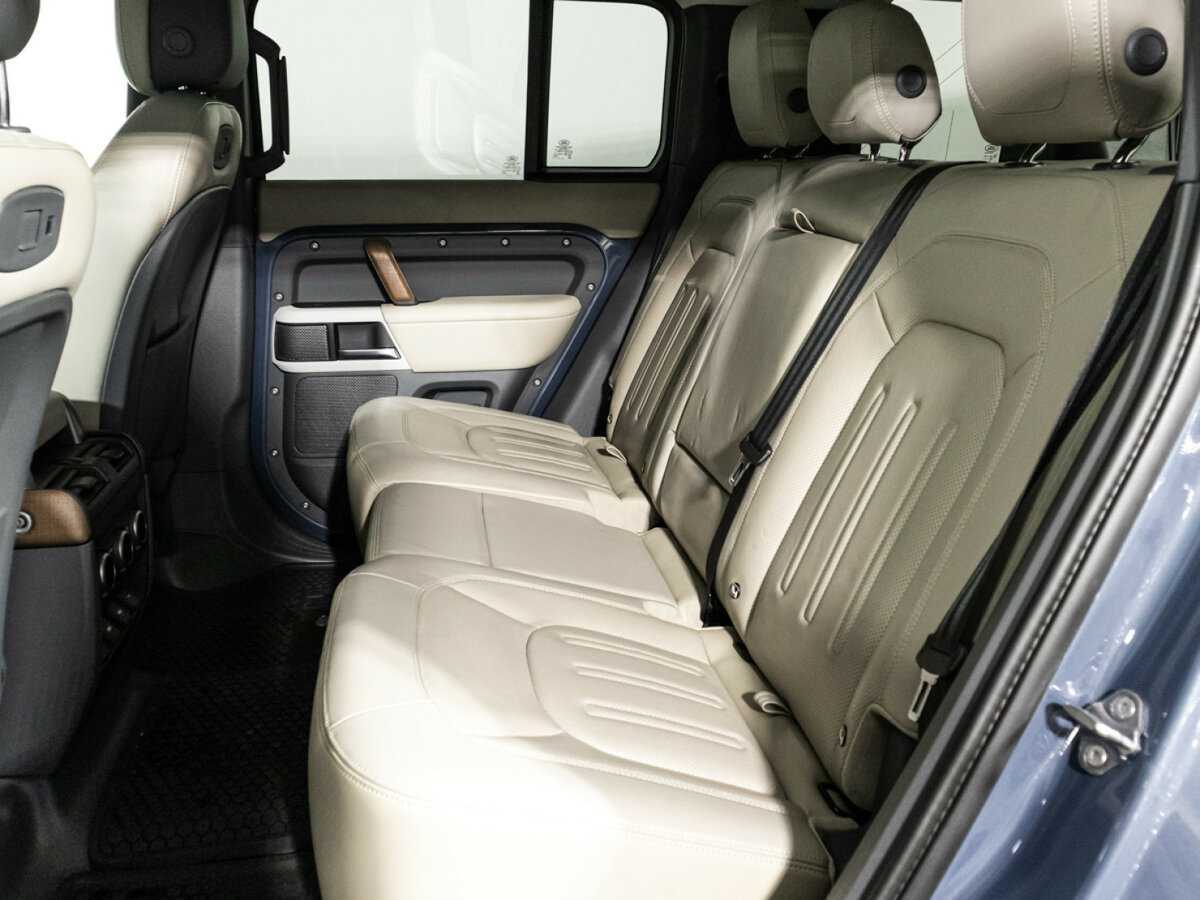 Купить Land Rover Defender с пробегом. Фото: #9
