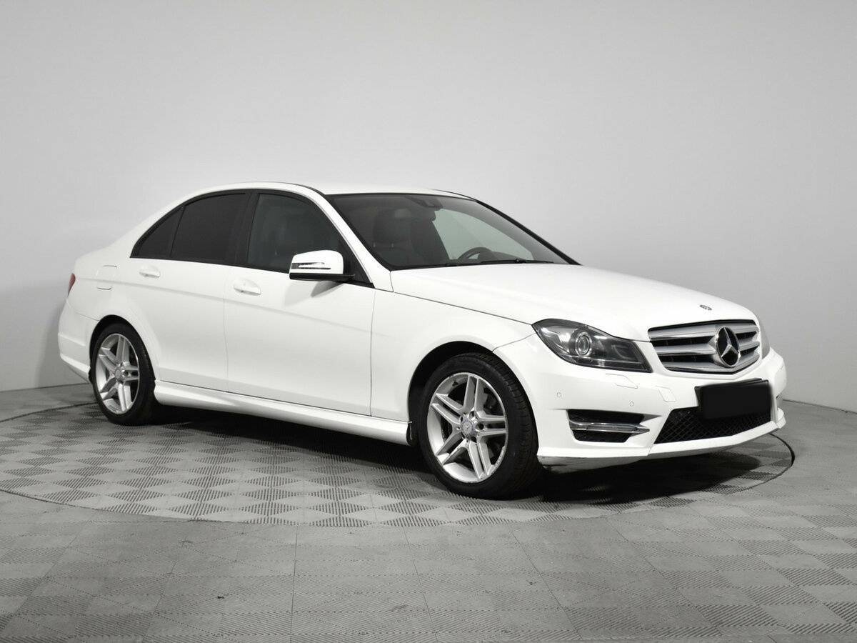 Купить Mercedes-Benz C-Класс с пробегом. Фото: #2
