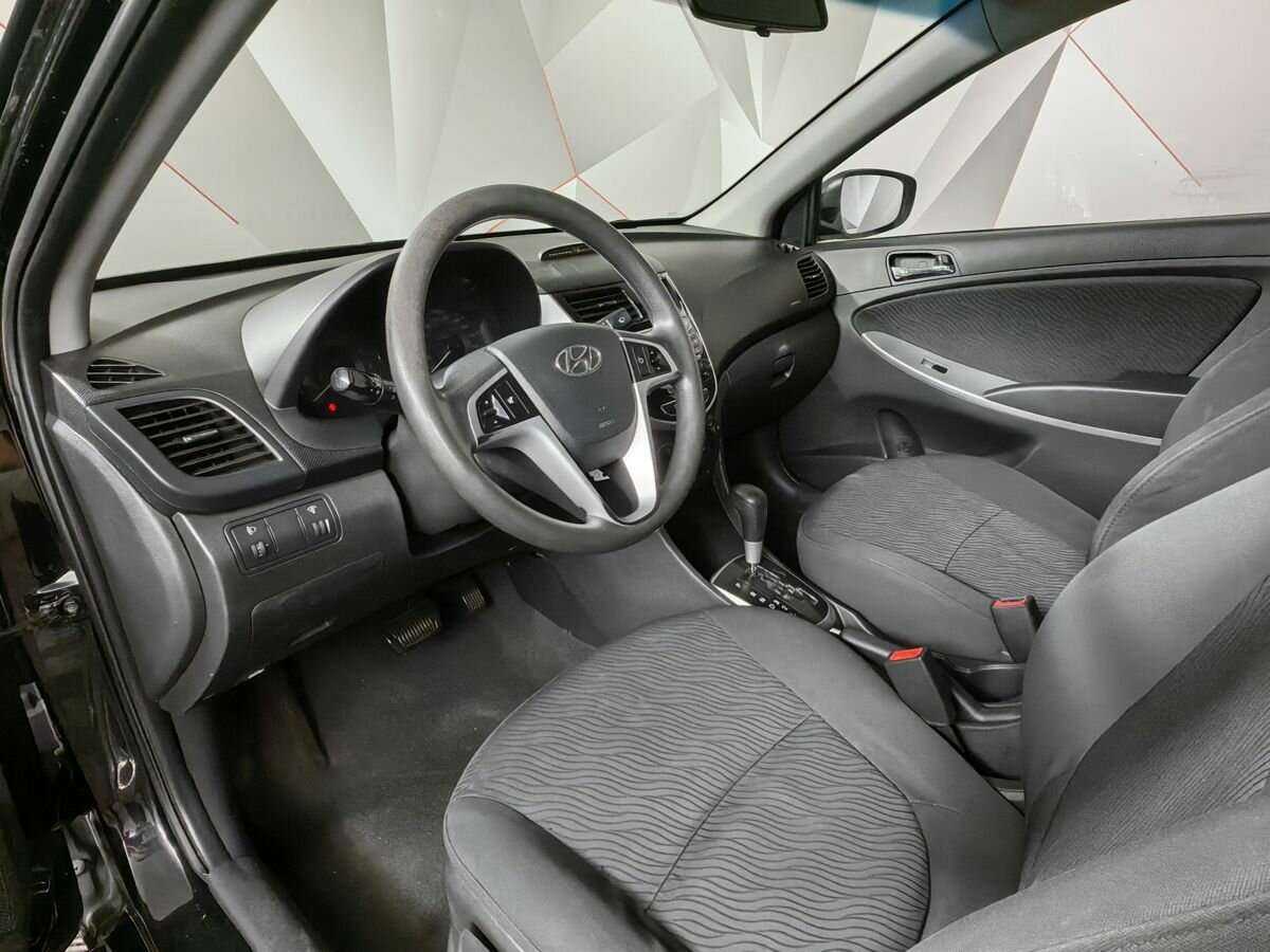 Купить Hyundai Solaris с пробегом. Фото: #13
