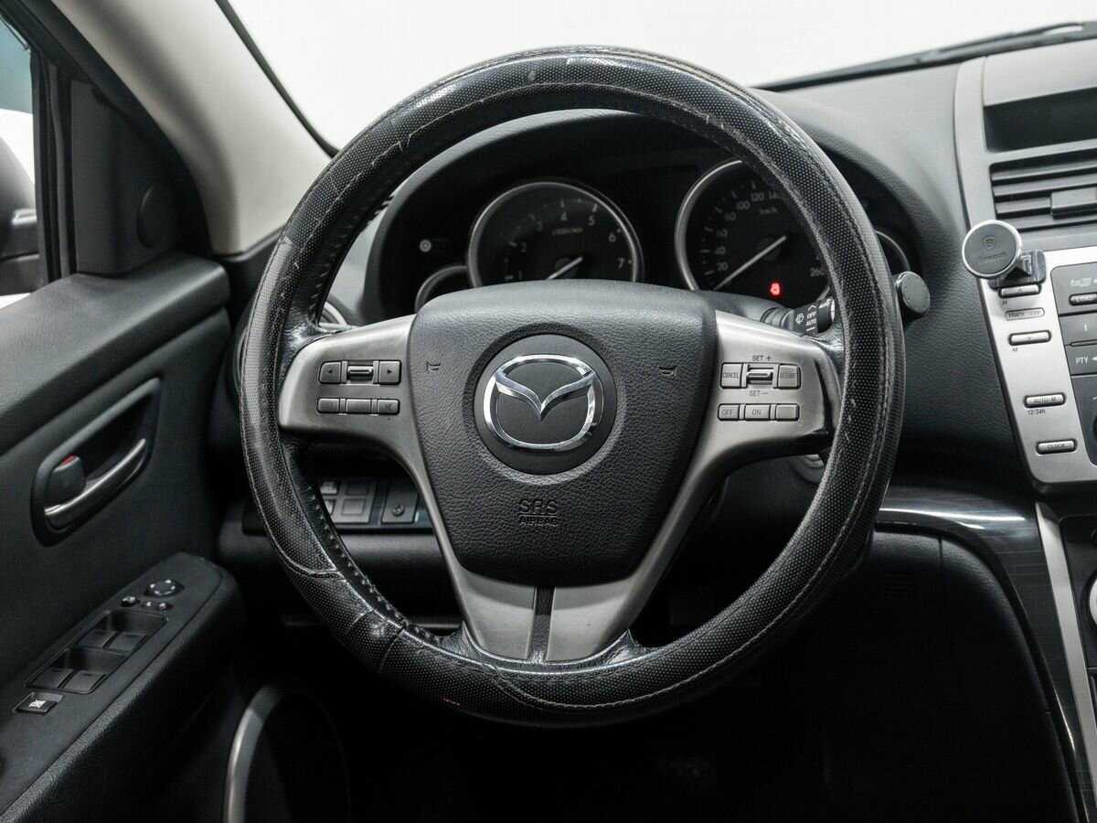 Купить Mazda 6 с пробегом. Фото: #11
