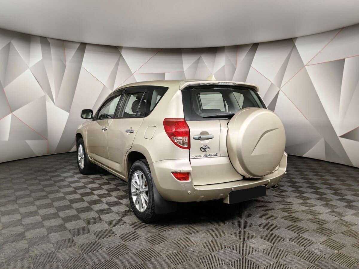 Купить Toyota RAV4 с пробегом. Фото: #3