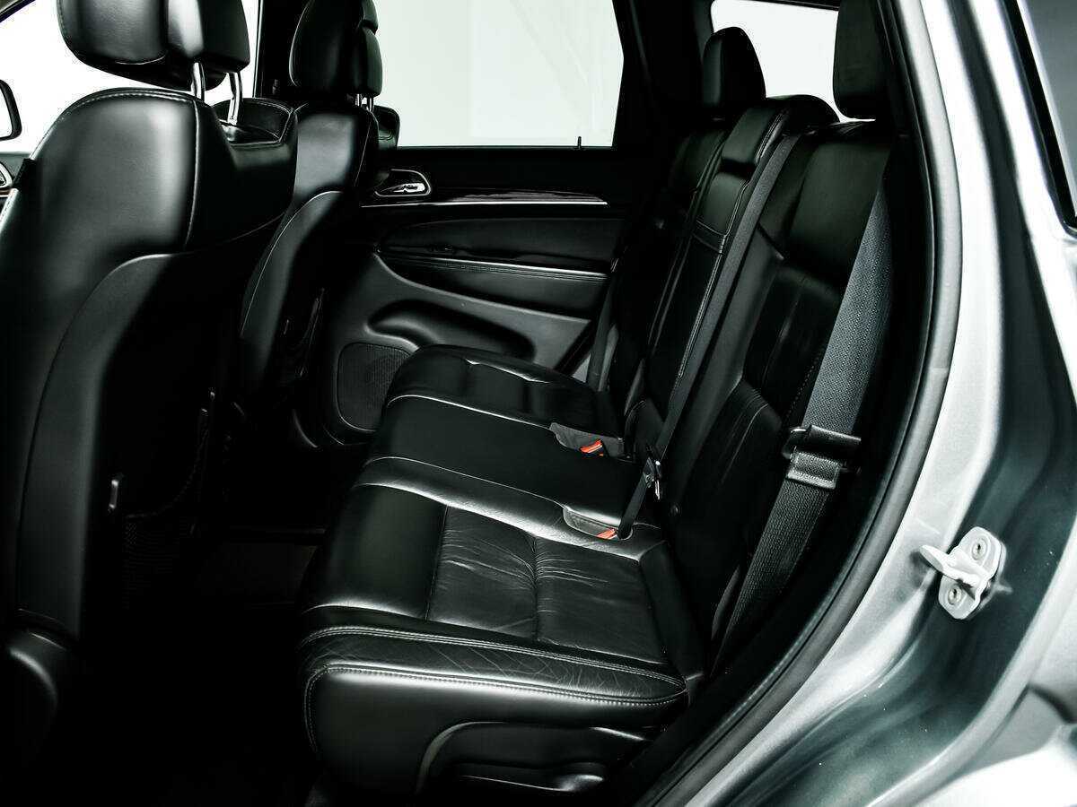Купить Jeep Grand Cherokee с пробегом. Фото: #11