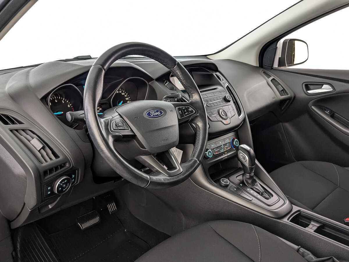 Купить Ford Focus с пробегом. Фото: #14