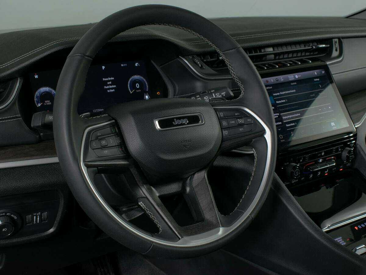 Купить Jeep Grand Cherokee с пробегом. Фото: #17