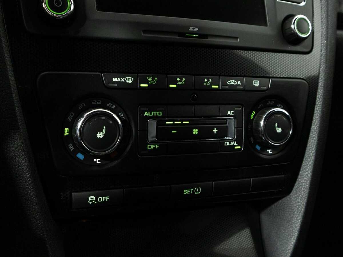 Купить Skoda Octavia RS с пробегом. Фото: #16