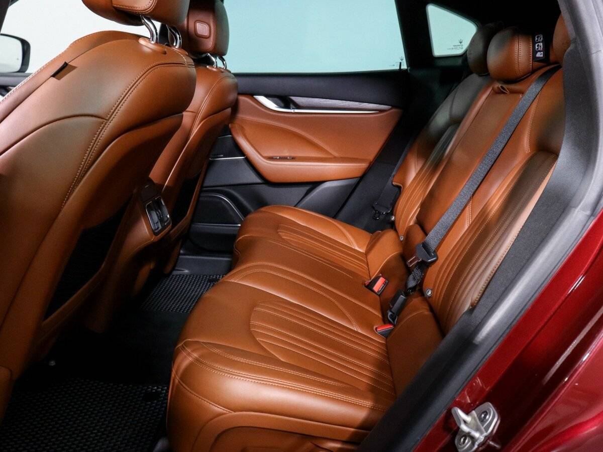 Купить Maserati Levante с пробегом. Фото: #6