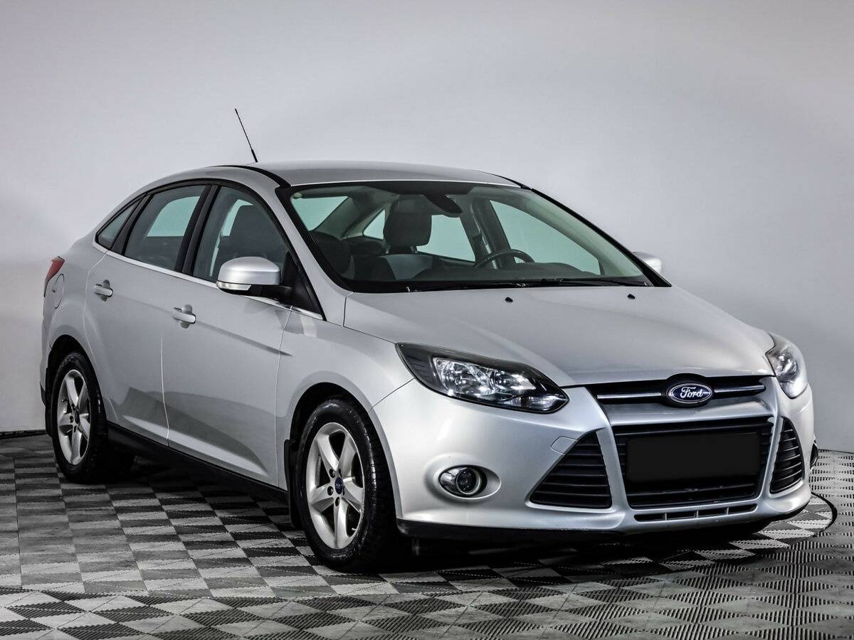 Купить Ford Focus с пробегом. Фото: #2