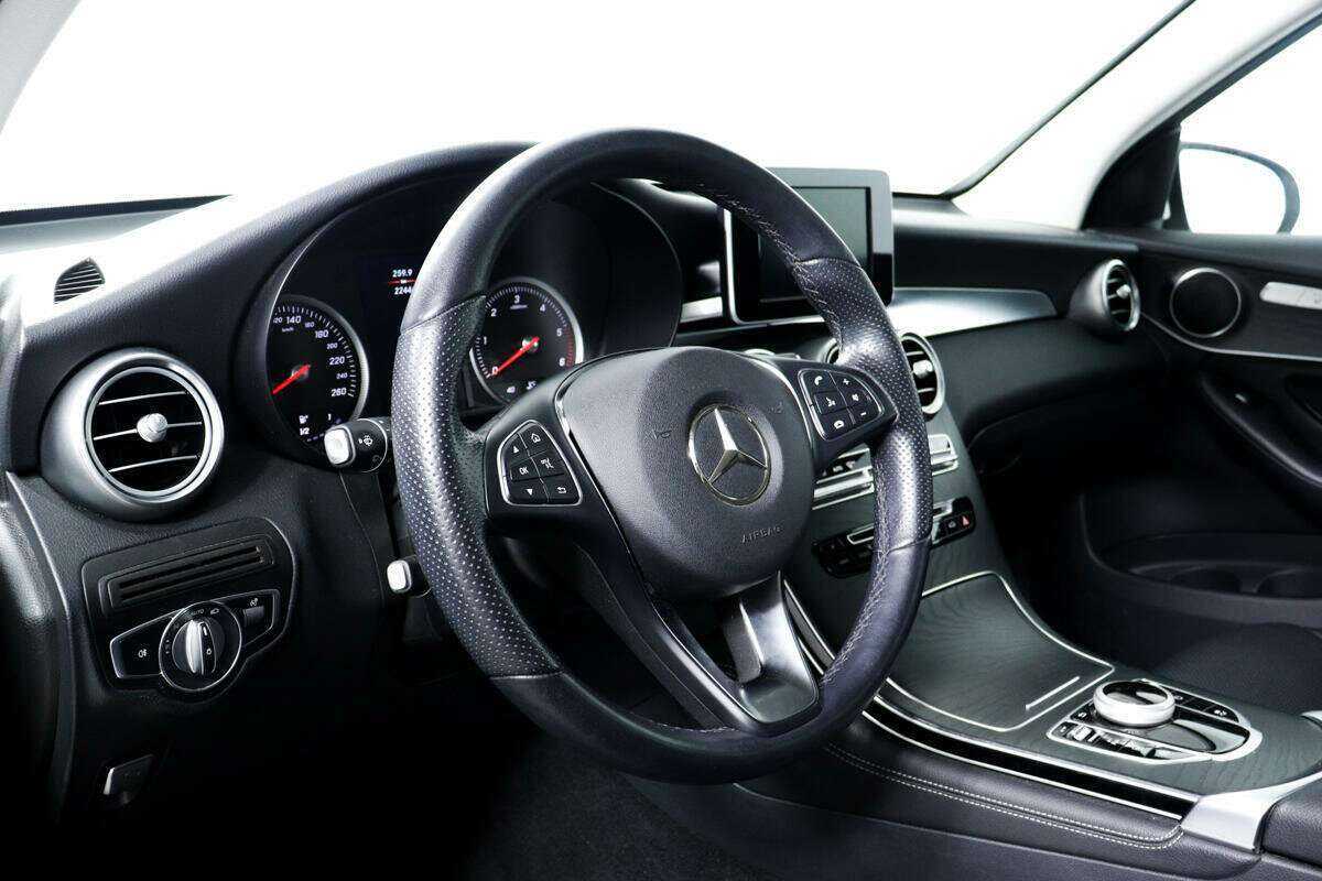 Купить Mercedes-Benz GLC с пробегом. Фото: #12