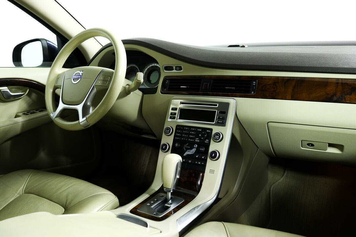 Купить Volvo S80 с пробегом. Фото: #8