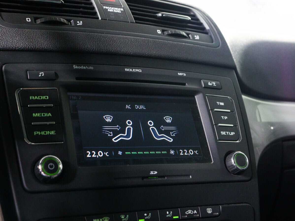 Купить Skoda Yeti с пробегом. Фото: #13
