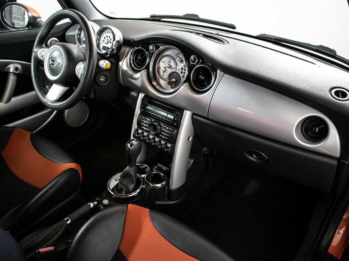 Купить Mini Cabrio с пробегом. Фото: #8