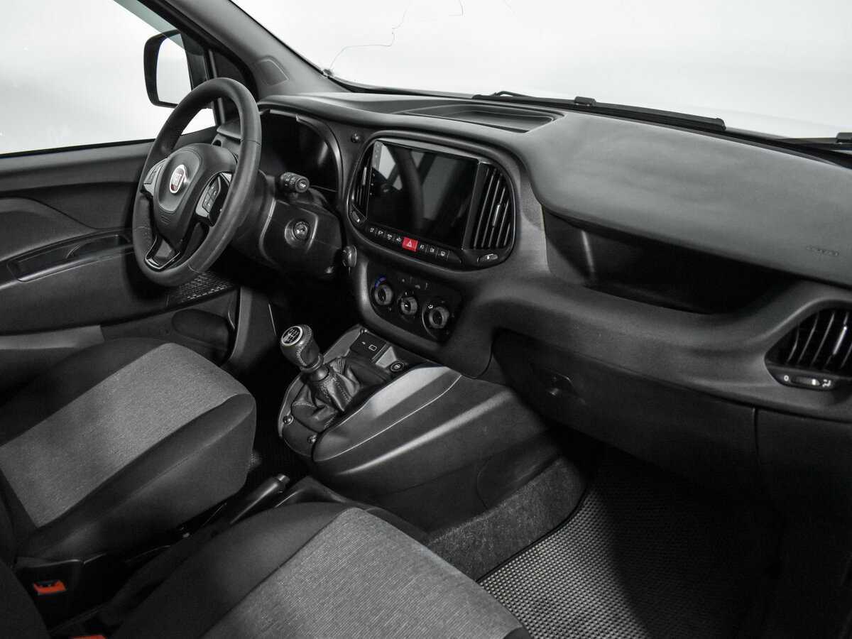Купить Fiat Doblo с пробегом. Фото: #10