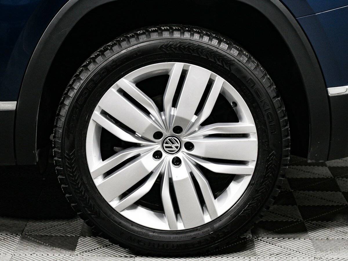 Купить Volkswagen Teramont с пробегом. Фото: #13