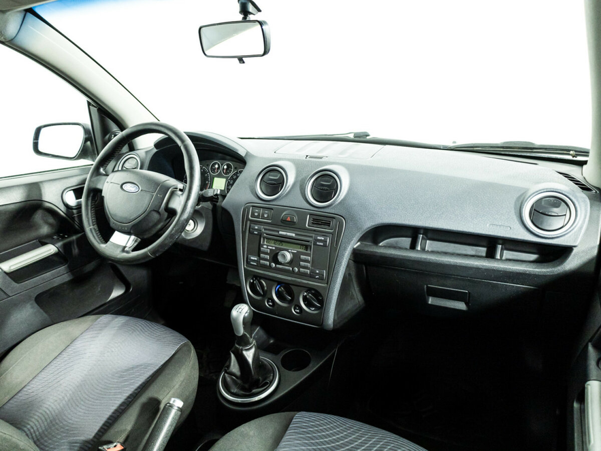 Купить Ford Fusion с пробегом. Фото: #8