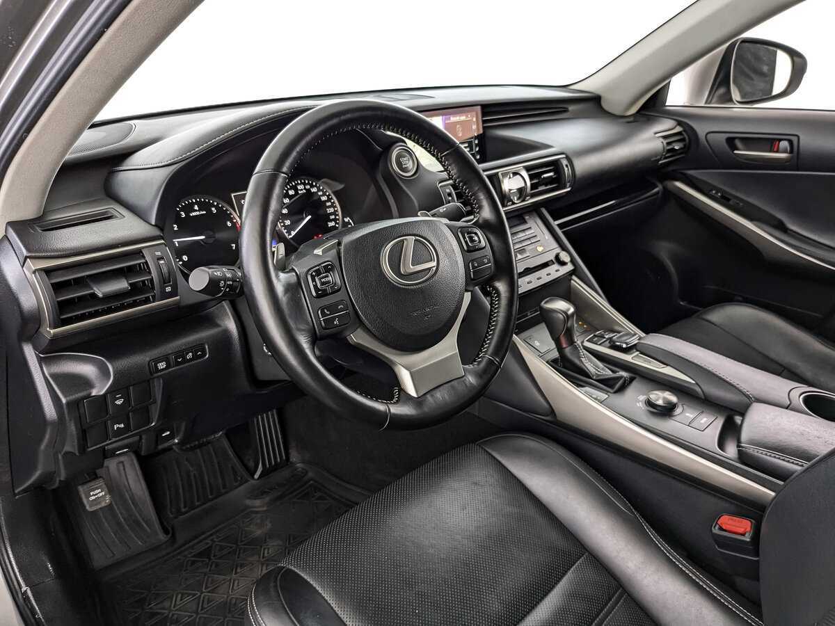 Купить Lexus IS с пробегом. Фото: #10
