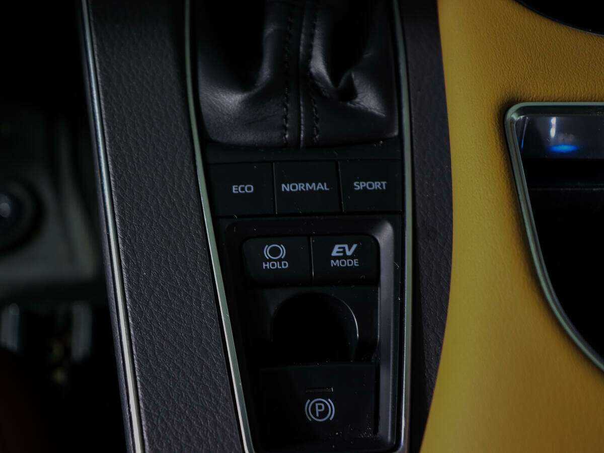 Купить Toyota Avalon с пробегом. Фото: #24