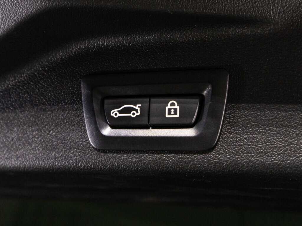 Купить BMW X5 с пробегом. Фото: #16