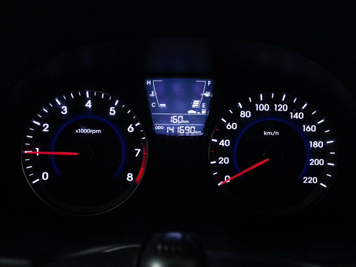 Купить Hyundai Solaris с пробегом. Фото: #11