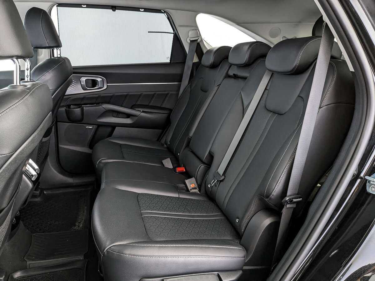 Купить Kia Sorento с пробегом. Фото: #12