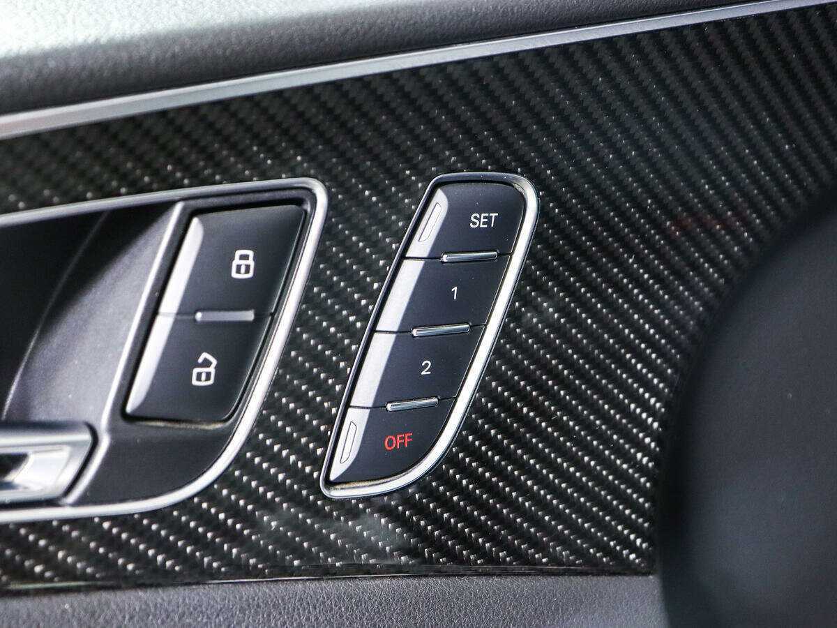 Купить Audi RS 6 с пробегом. Фото: #22
