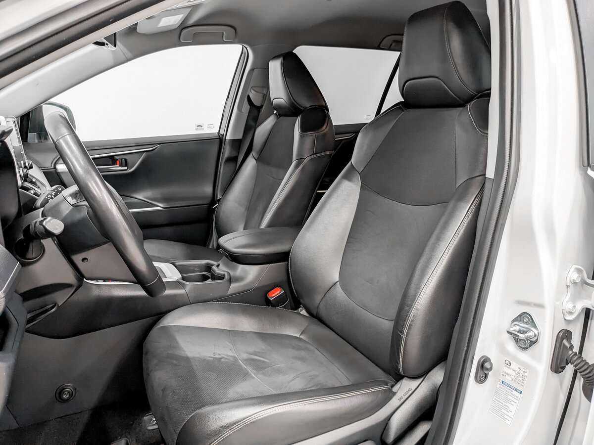 Купить Toyota RAV4 с пробегом. Фото: #15
