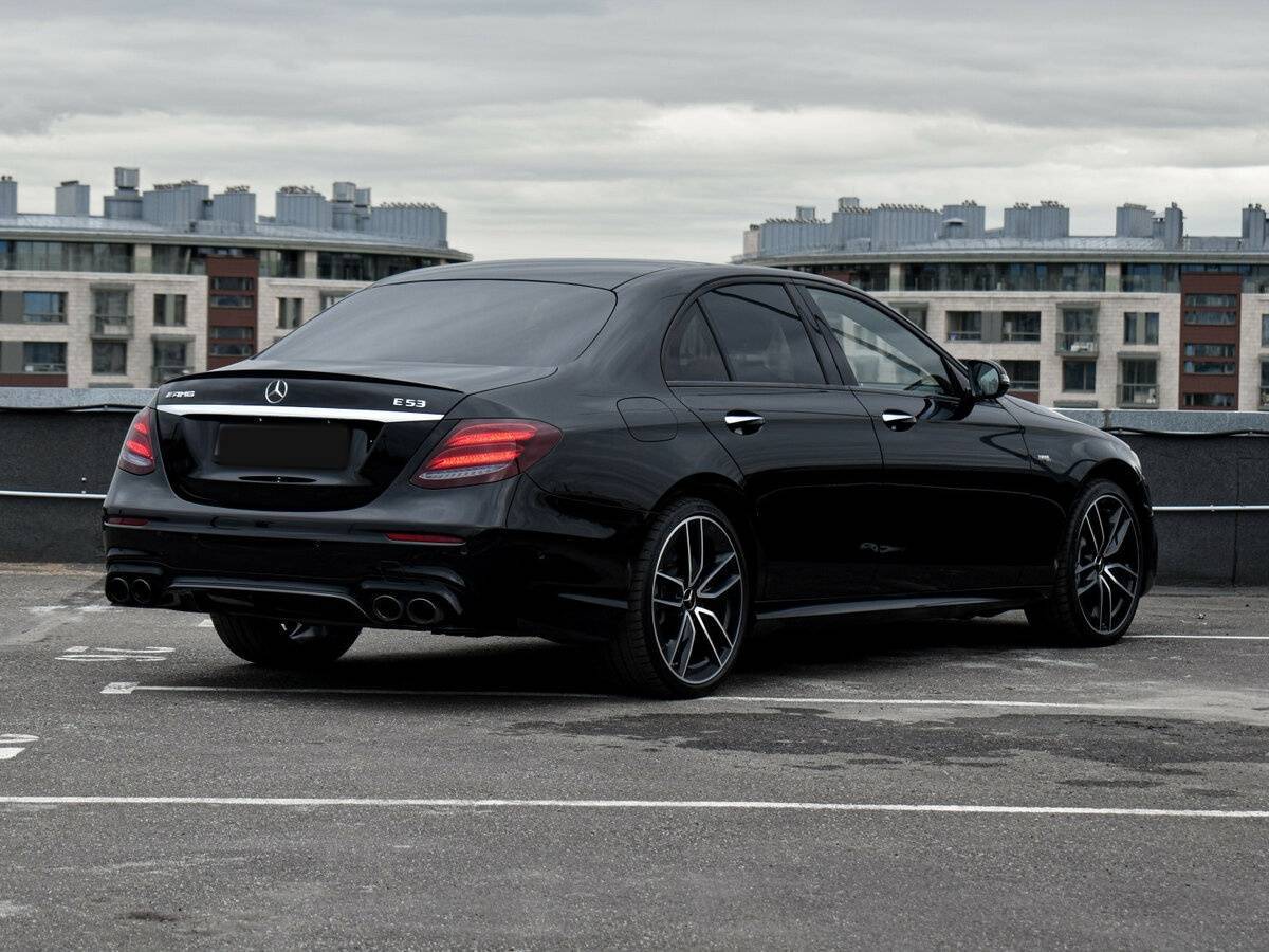 Купить Mercedes-Benz E-Класс AMG с пробегом. Фото: #3