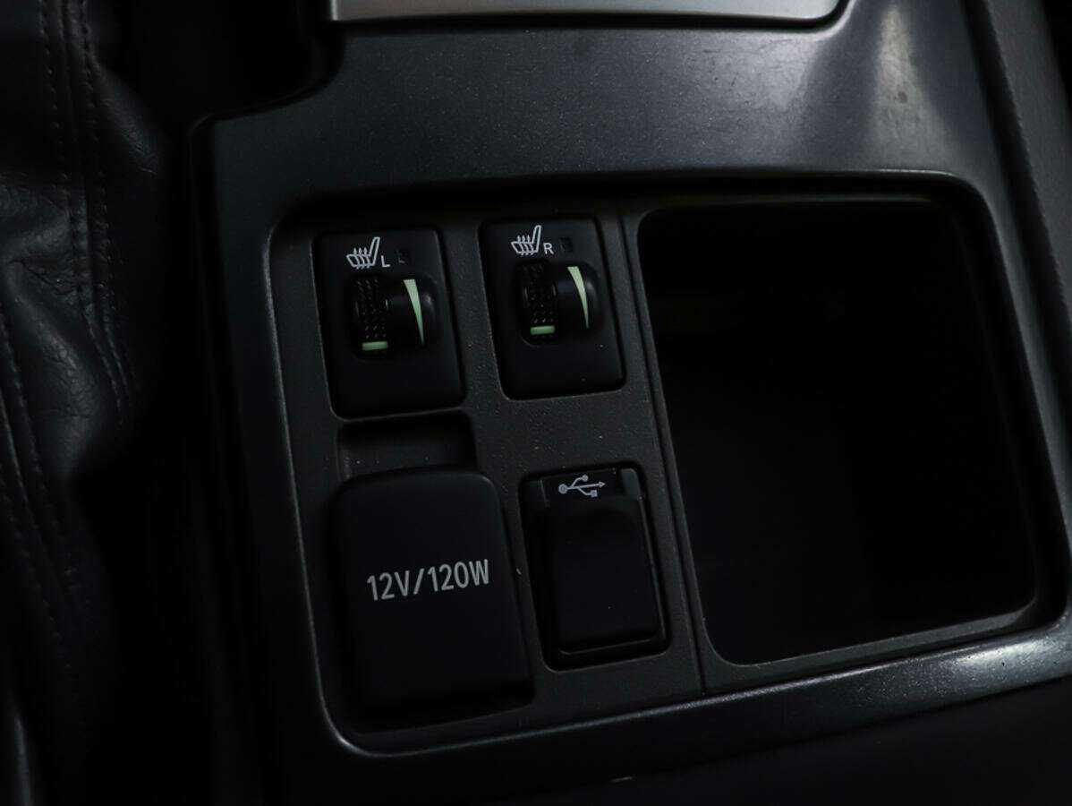 Купить Toyota Land Cruiser Prado с пробегом. Фото: #17