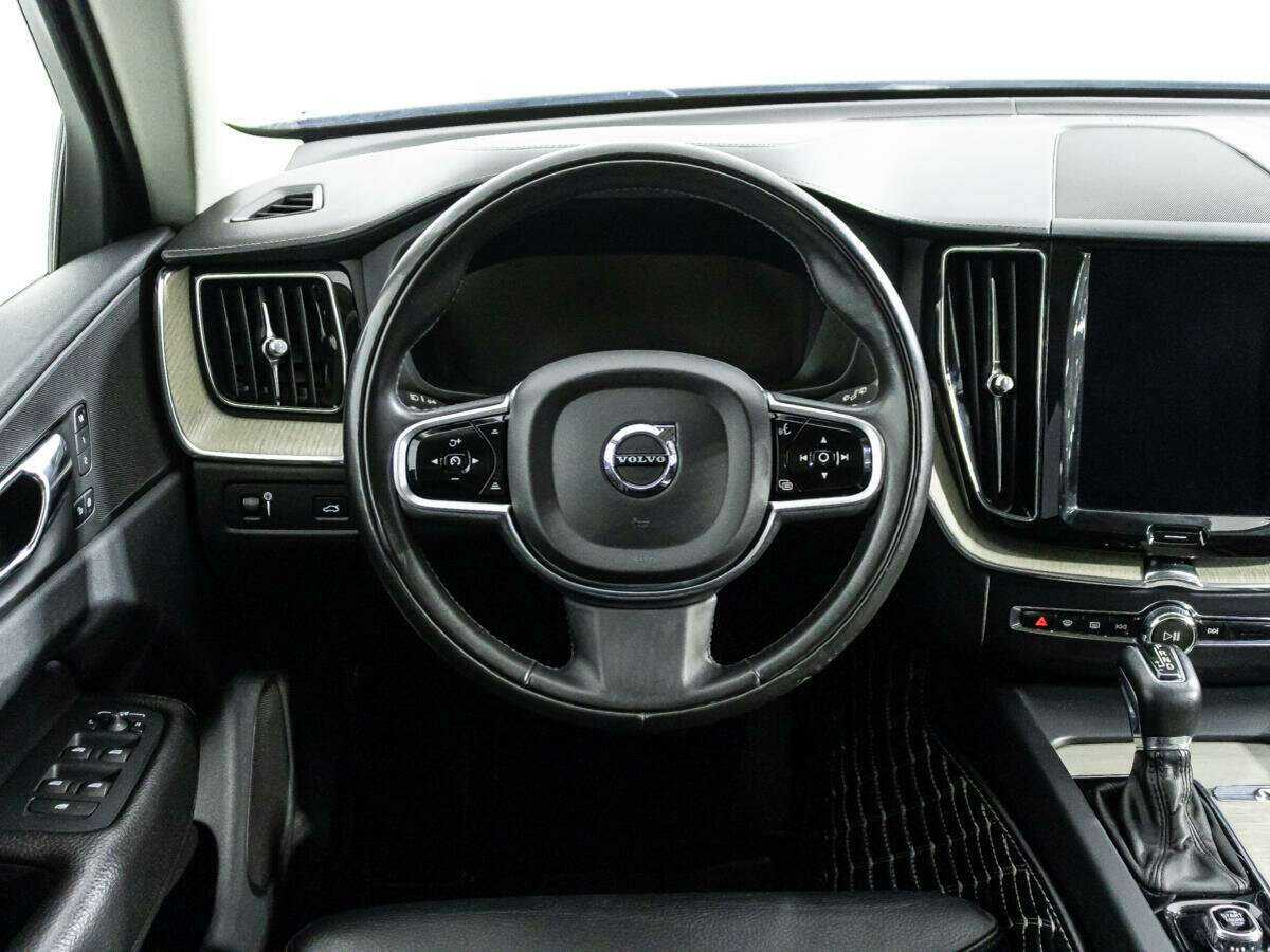 Купить Volvo XC60 с пробегом. Фото: #20
