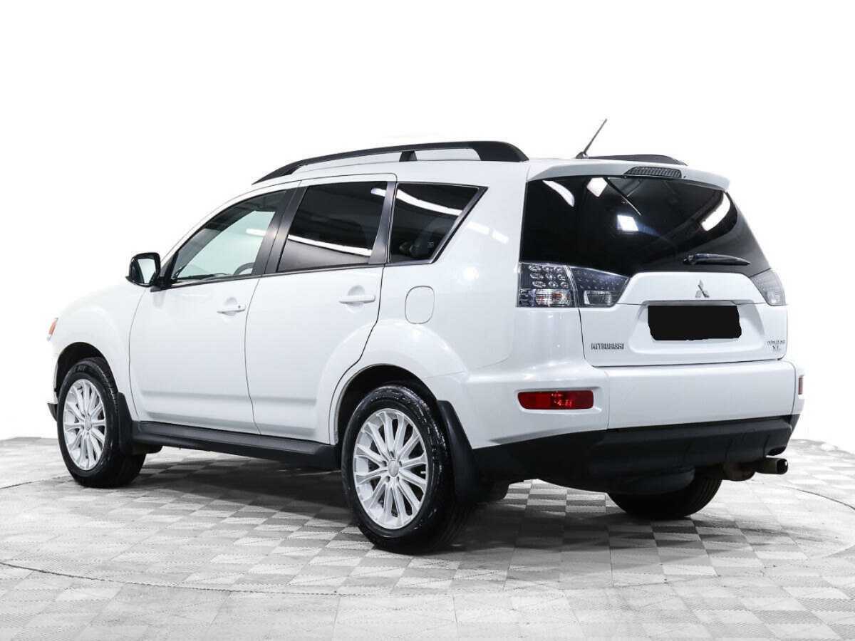 Купить Mitsubishi Outlander с пробегом. Фото: #5