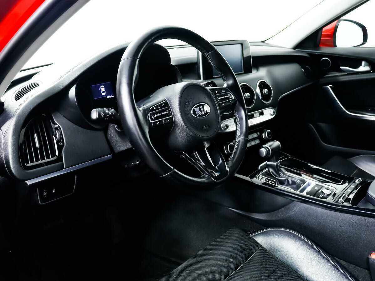 Купить Kia Stinger с пробегом. Фото: #12