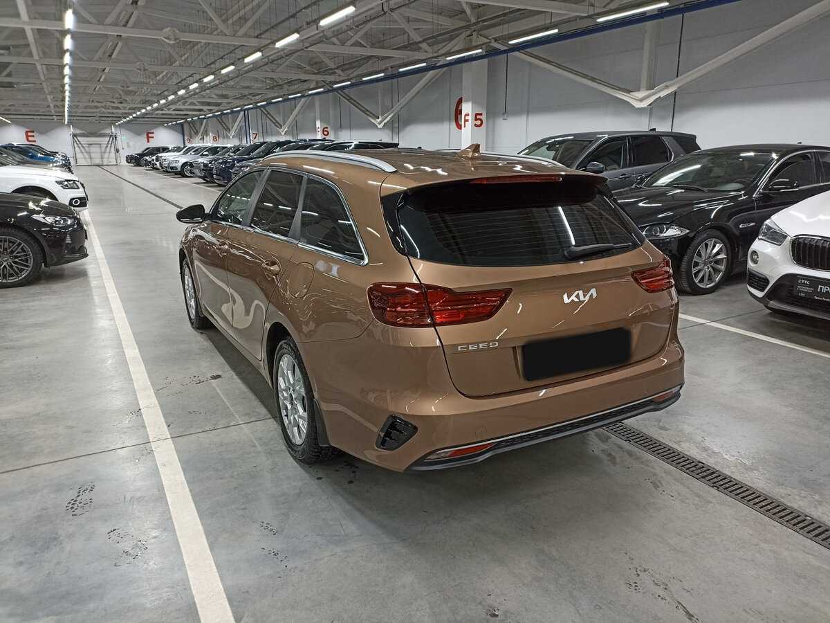 Купить Kia Ceed с пробегом. Фото: #6