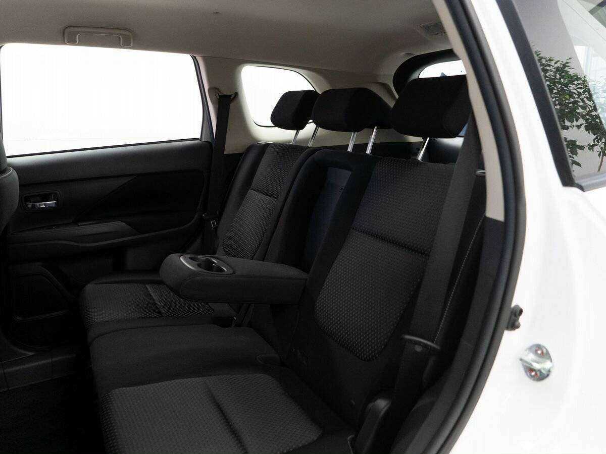 Купить Mitsubishi Outlander с пробегом. Фото: #6
