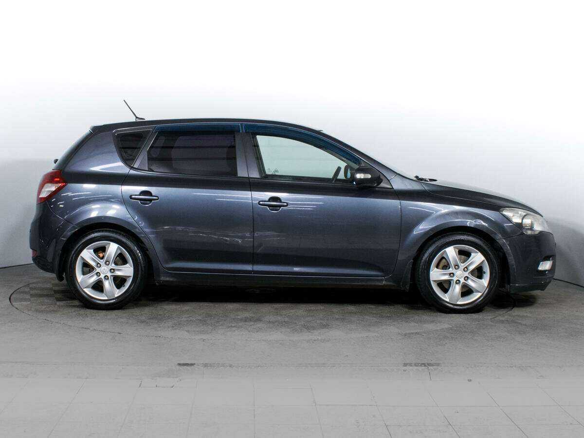 Купить Kia Ceed с пробегом. Фото: #3