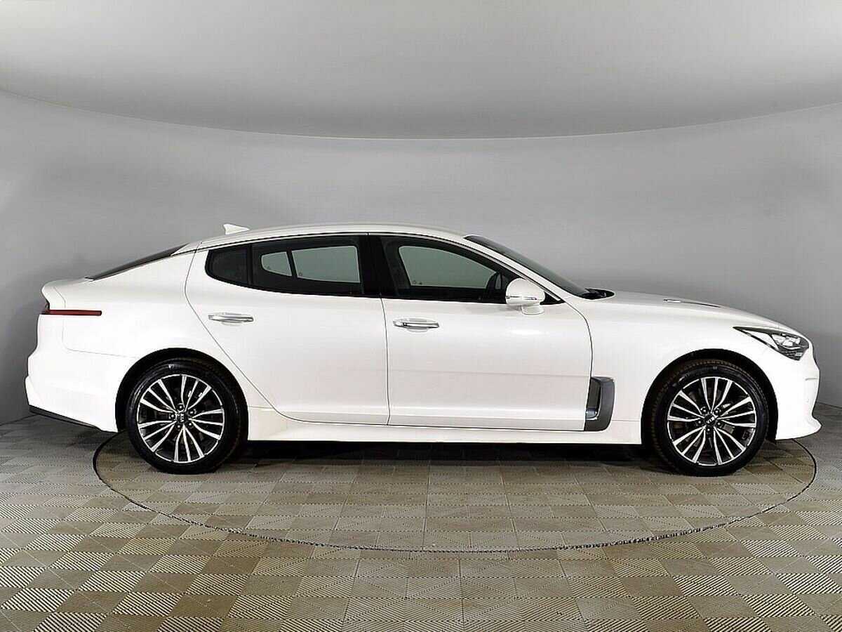 Купить Kia Stinger с пробегом. Фото: #3