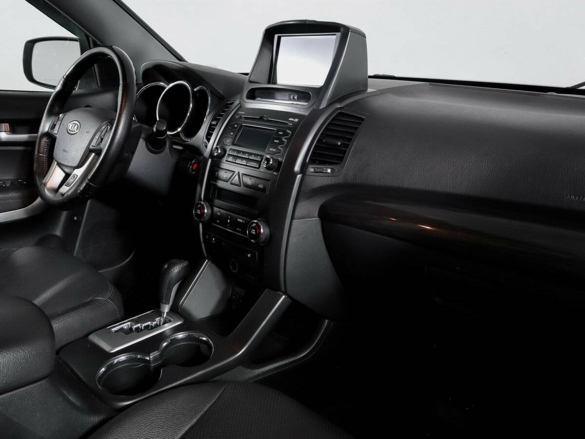 Купить Kia Sorento с пробегом. Фото: #8