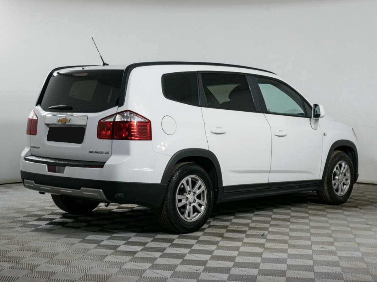 Купить Chevrolet Orlando с пробегом. Фото: #4