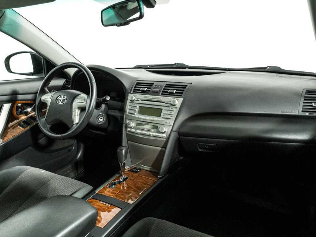Купить Toyota Camry с пробегом. Фото: #8