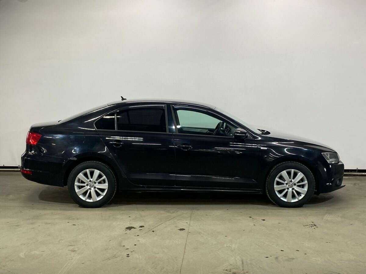 Купить Volkswagen Jetta с пробегом. Фото: #3