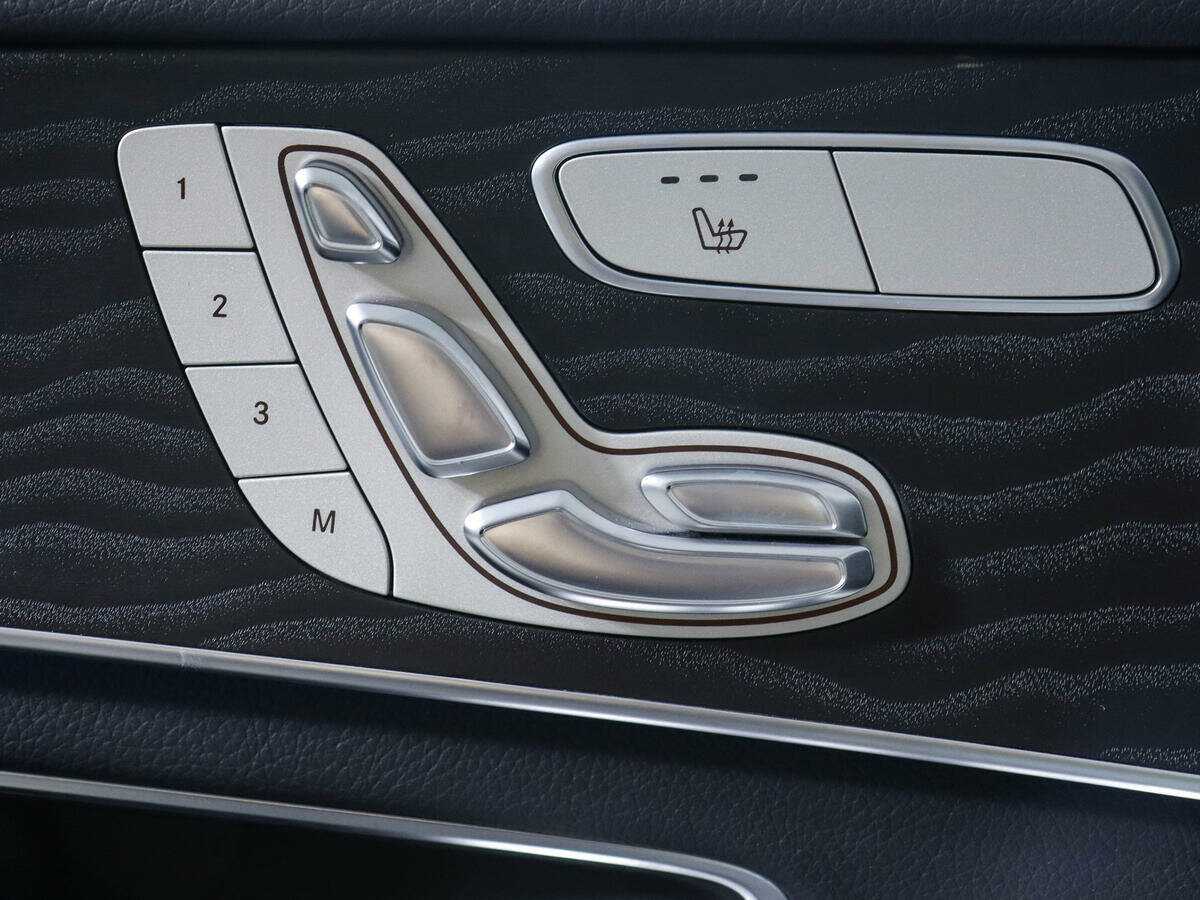 Купить Mercedes-Benz GLC с пробегом. Фото: #14