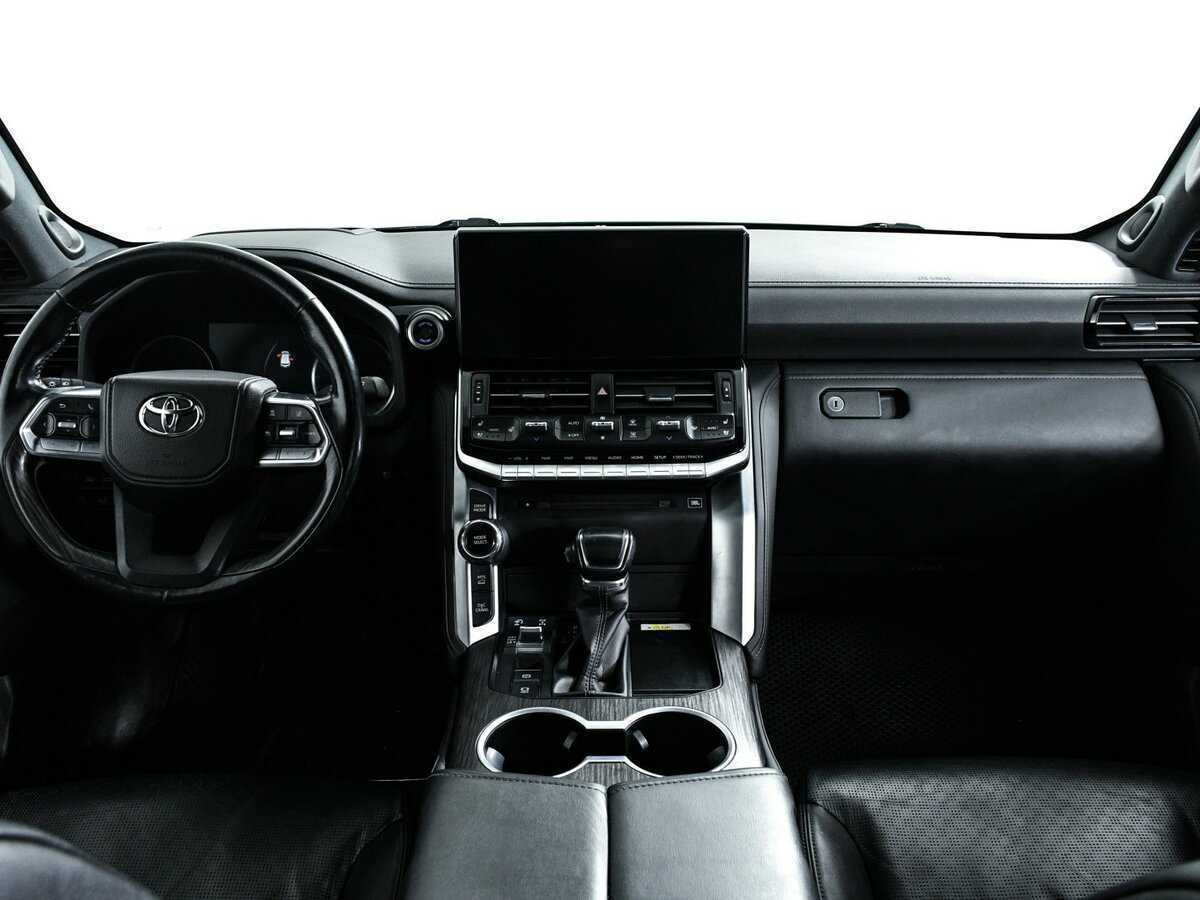 Купить Toyota Land Cruiser с пробегом. Фото: #10