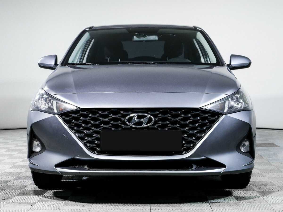 Купить Hyundai Solaris с пробегом. Фото: #1