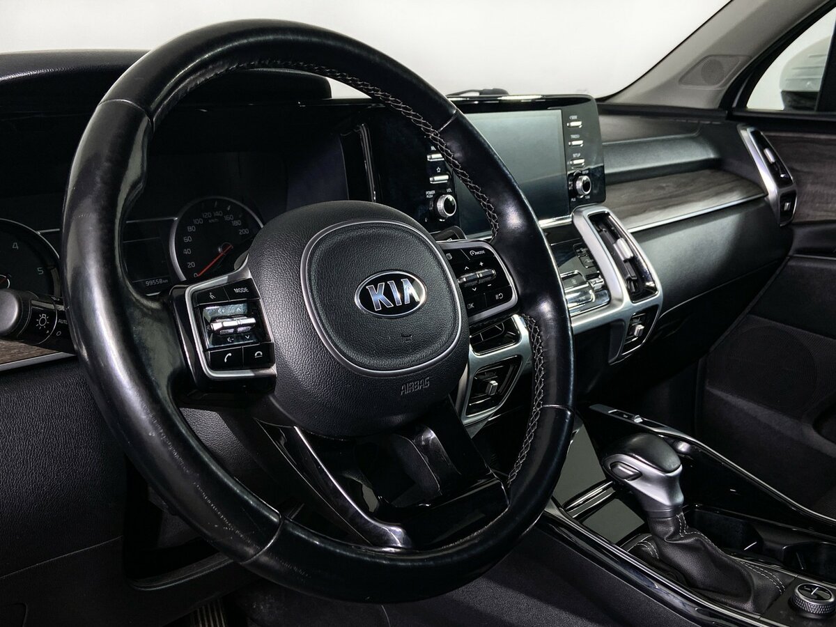 Купить Kia Sorento с пробегом. Фото: #12