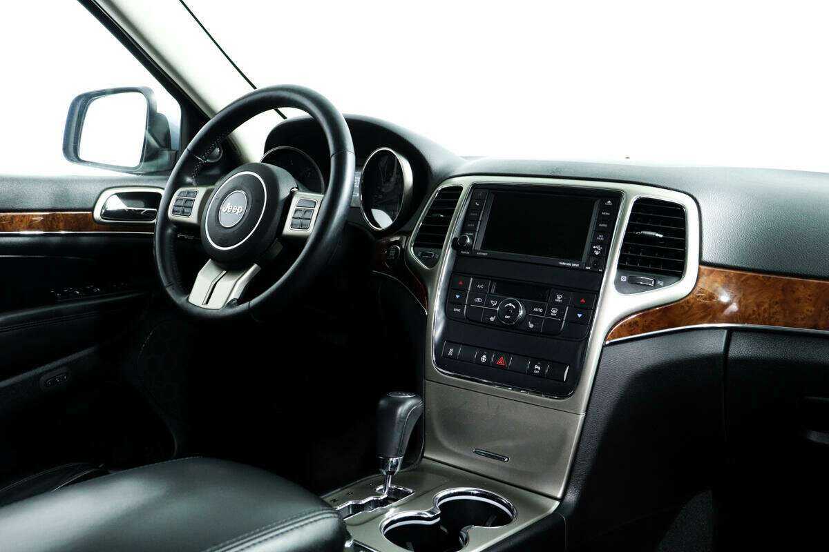 Купить Jeep Grand Cherokee с пробегом. Фото: #8
