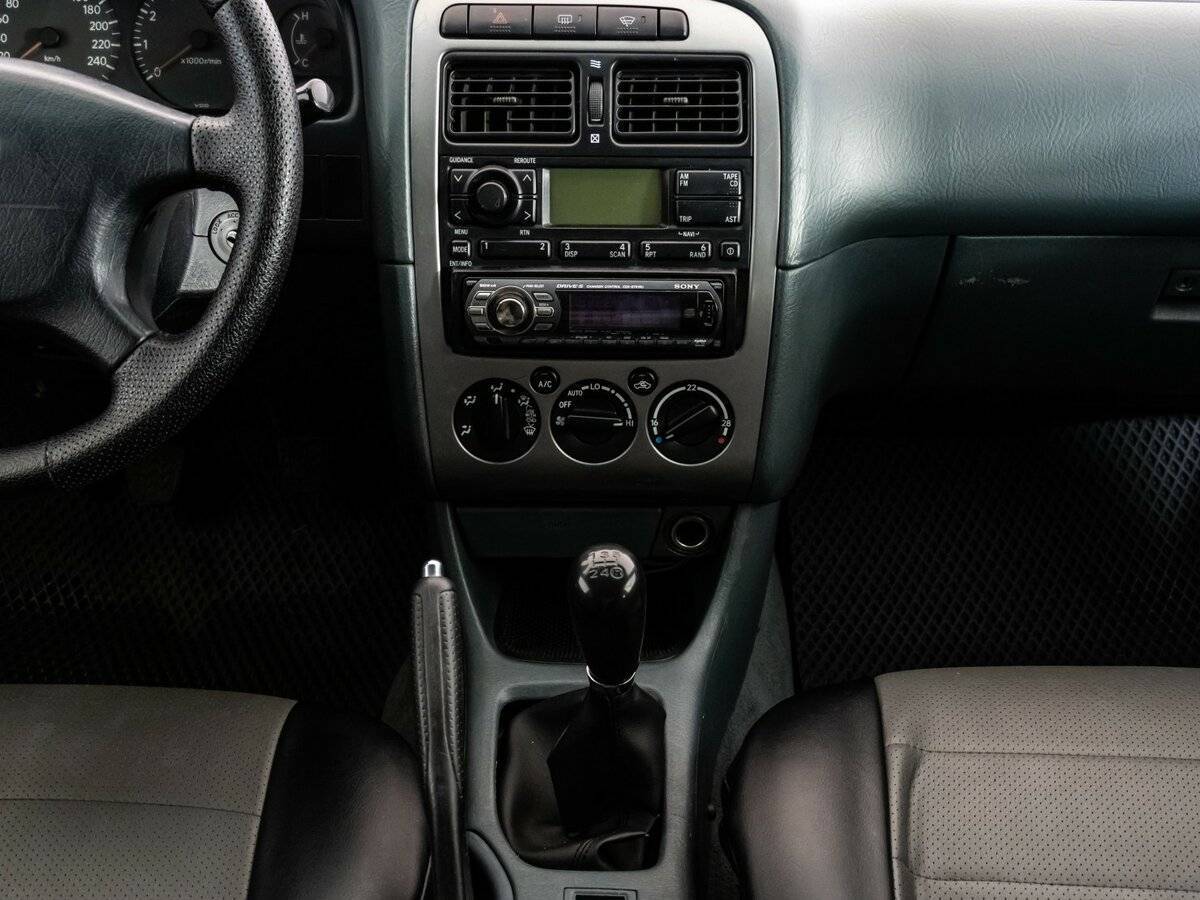 Купить Toyota Avensis с пробегом. Фото: #11