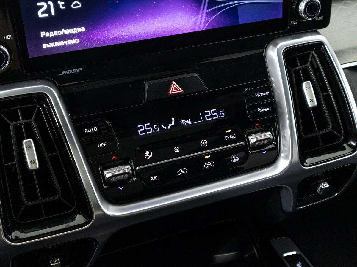 Купить Kia Sorento с пробегом. Фото: #28